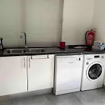 Дом отдыха Moradia Com Piscina No