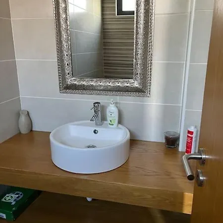 Moradia Com Piscina No