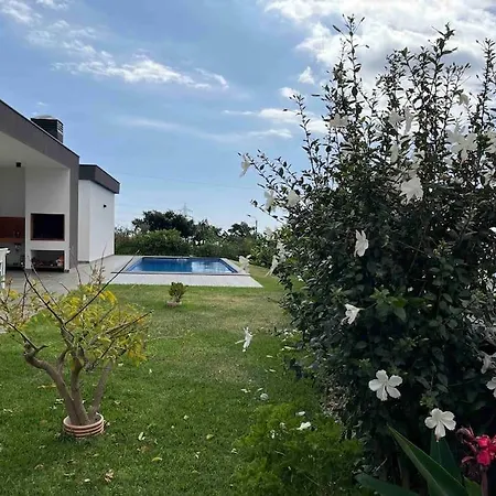 Moradia Com Piscina No Дом отдыха Канису