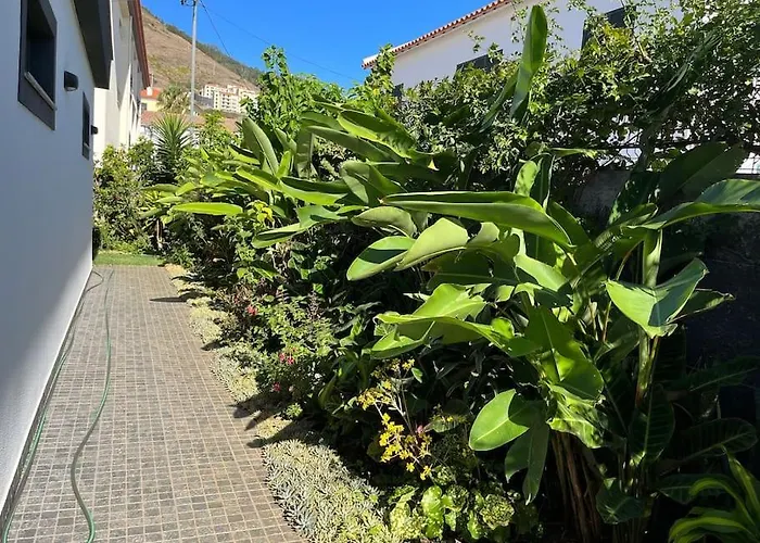 Moradia Com Piscina No Semesterbostad